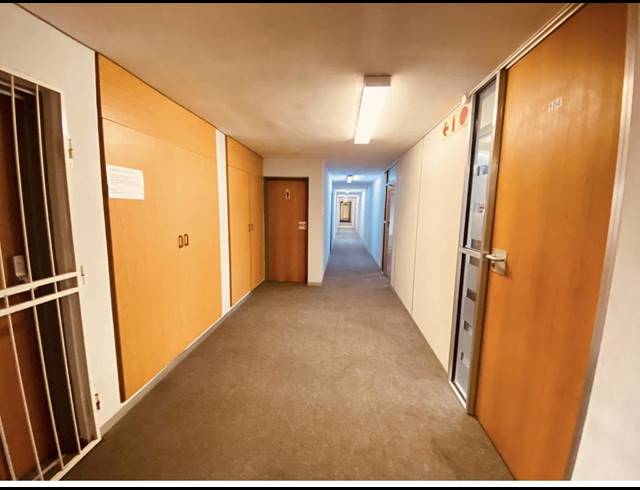 238M² BUILDING TO LET IN SANLAMHOF